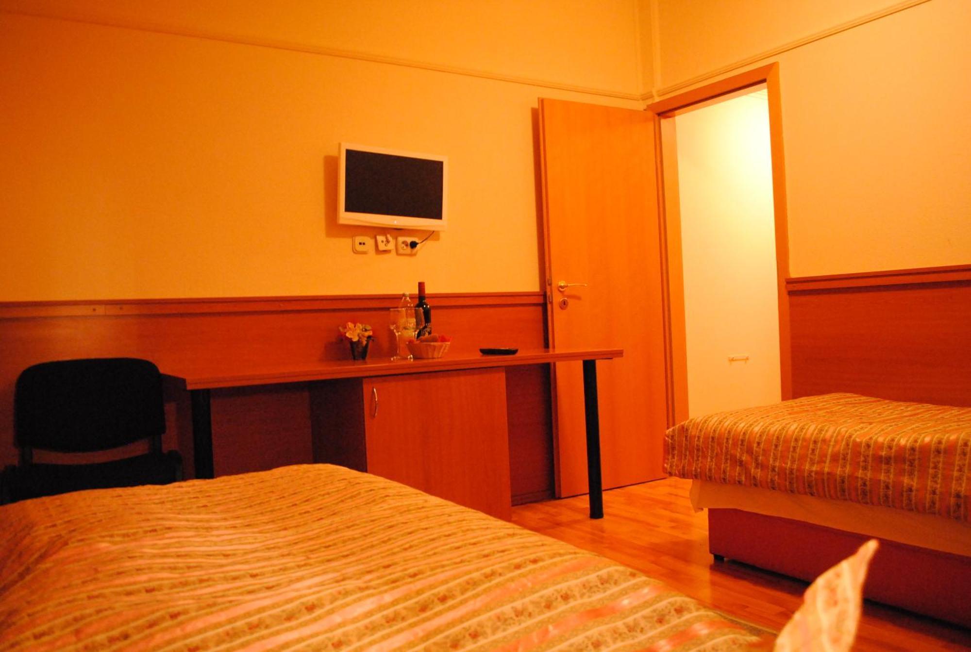 Grude Motel Kiwi الغرفة الصورة