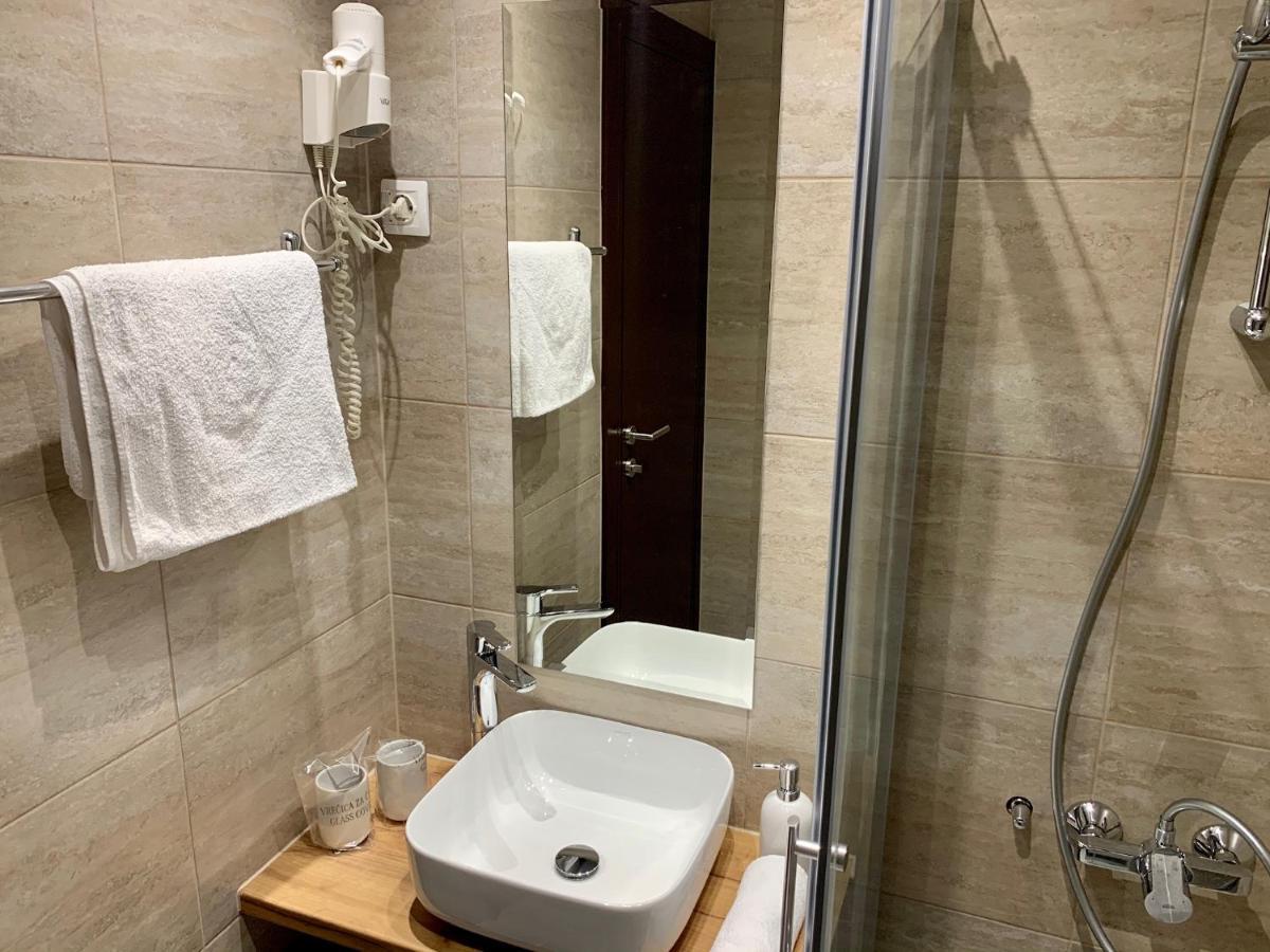 Grude Motel Kiwi المظهر الخارجي الصورة